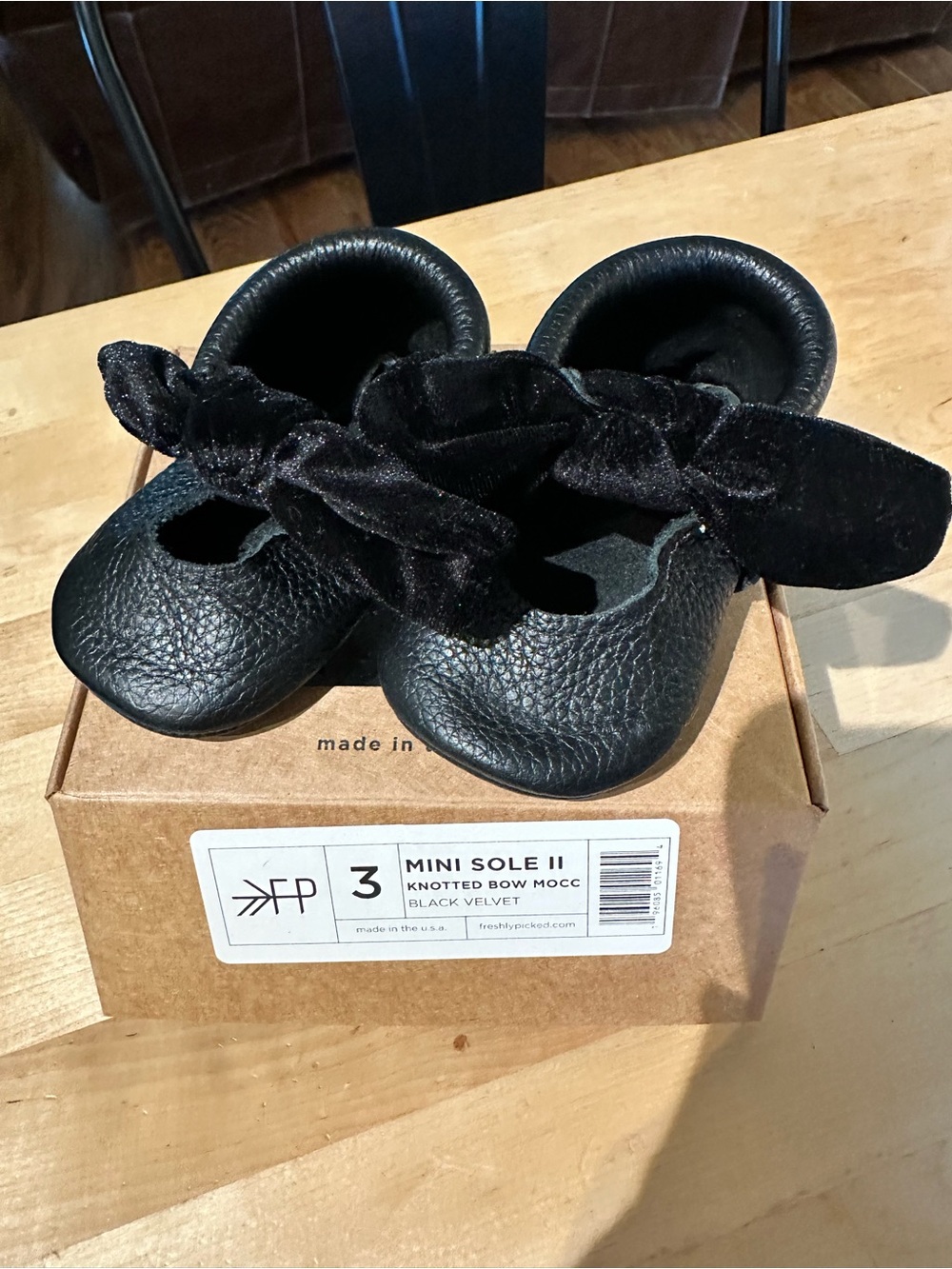 Freshly Picked Black Velvet Knotted Bow Moccasins
